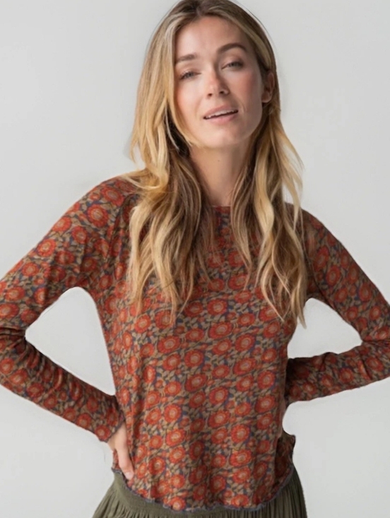NATURAL LIFE Tops - Natural Life Lily Floral Raglan Long Sleeve Cotton Top Cottage Boho M